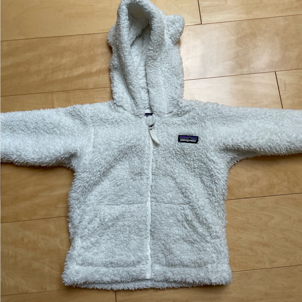 Patagonia furry friends hoody, white, 6-12 months